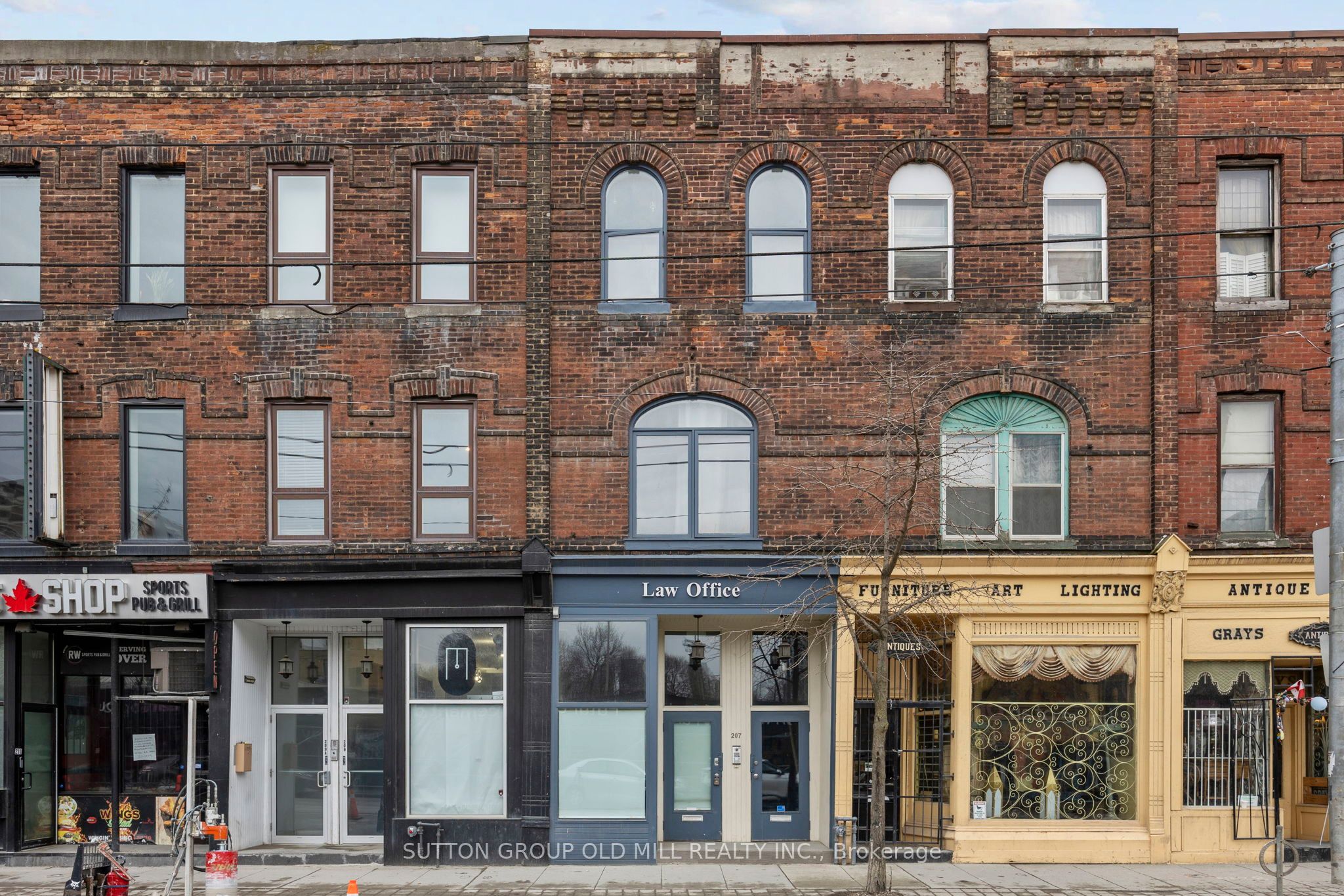 #main - 207 Queen Street Property Photo 2