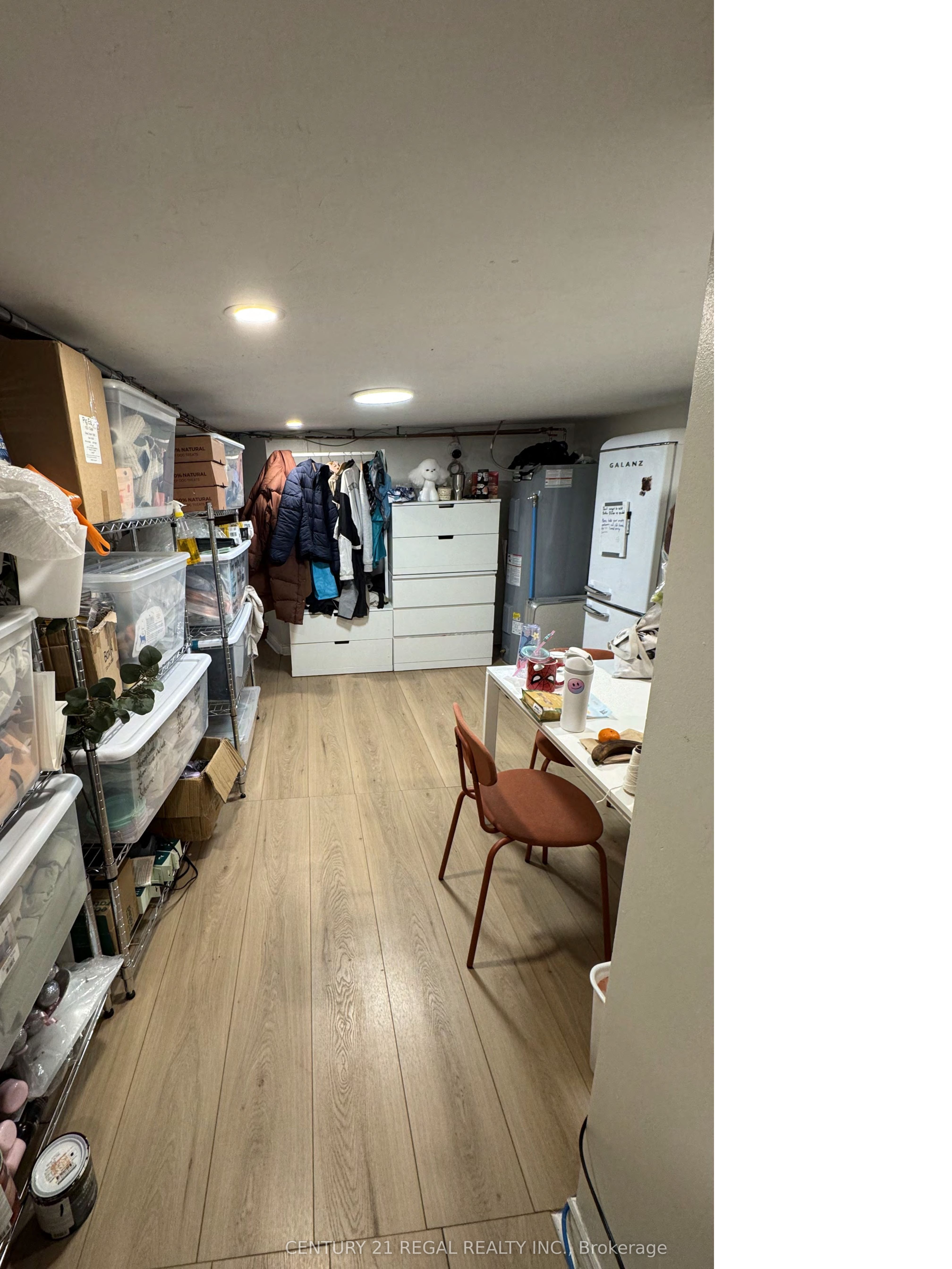 801 Dundas Street Property Photo 24