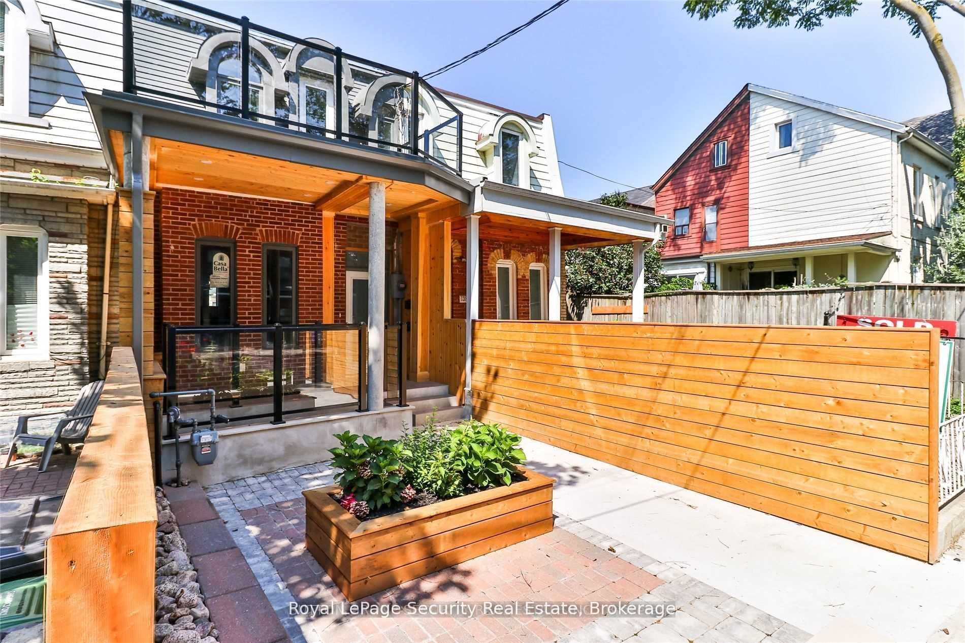 #lower - 136 Markham Street Property Photo 3
