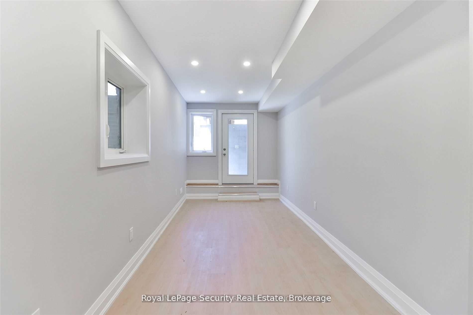 #lower - 136 Markham Street Property Photo 10