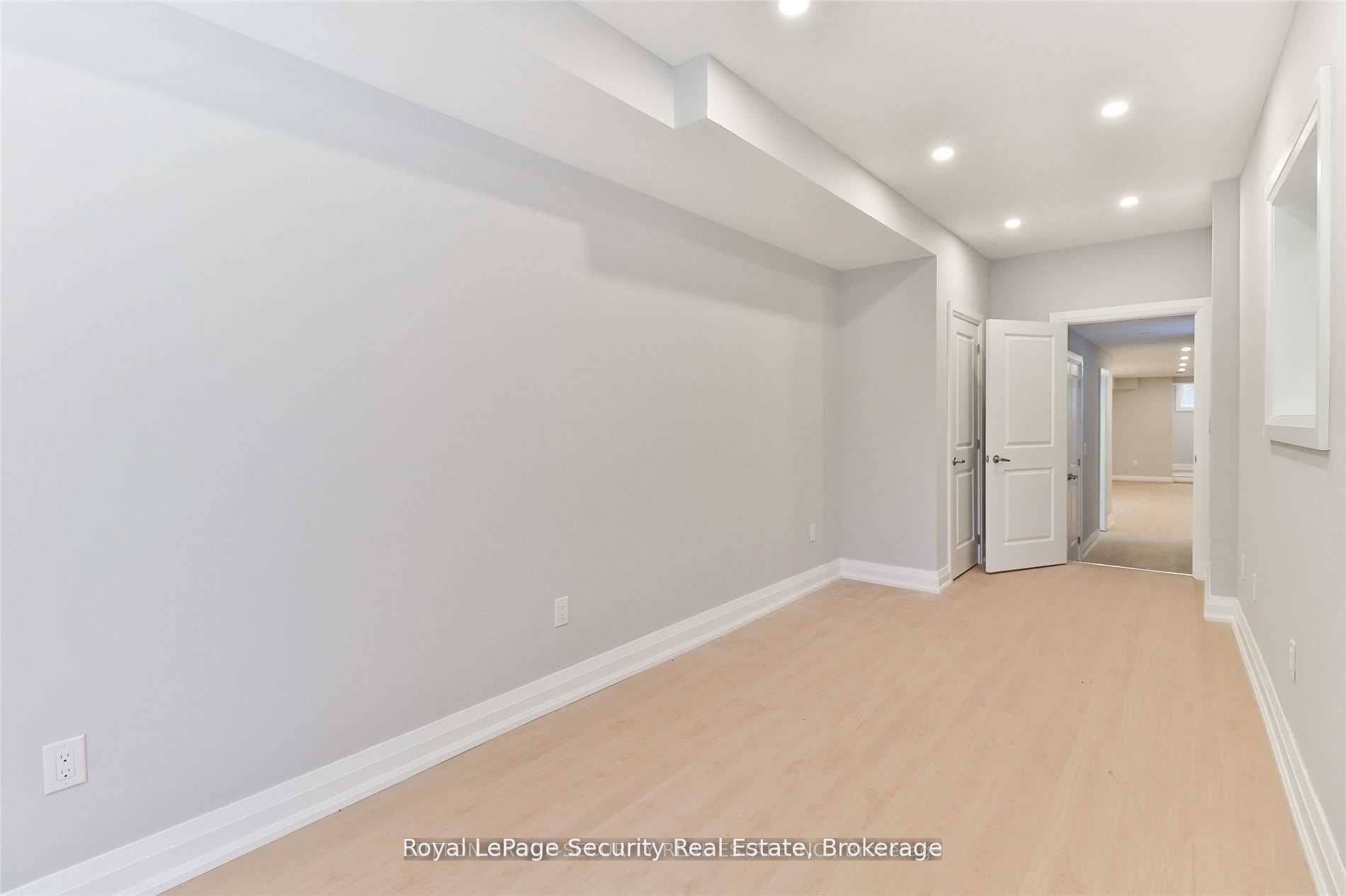#lower - 136 Markham Street Property Photo 13