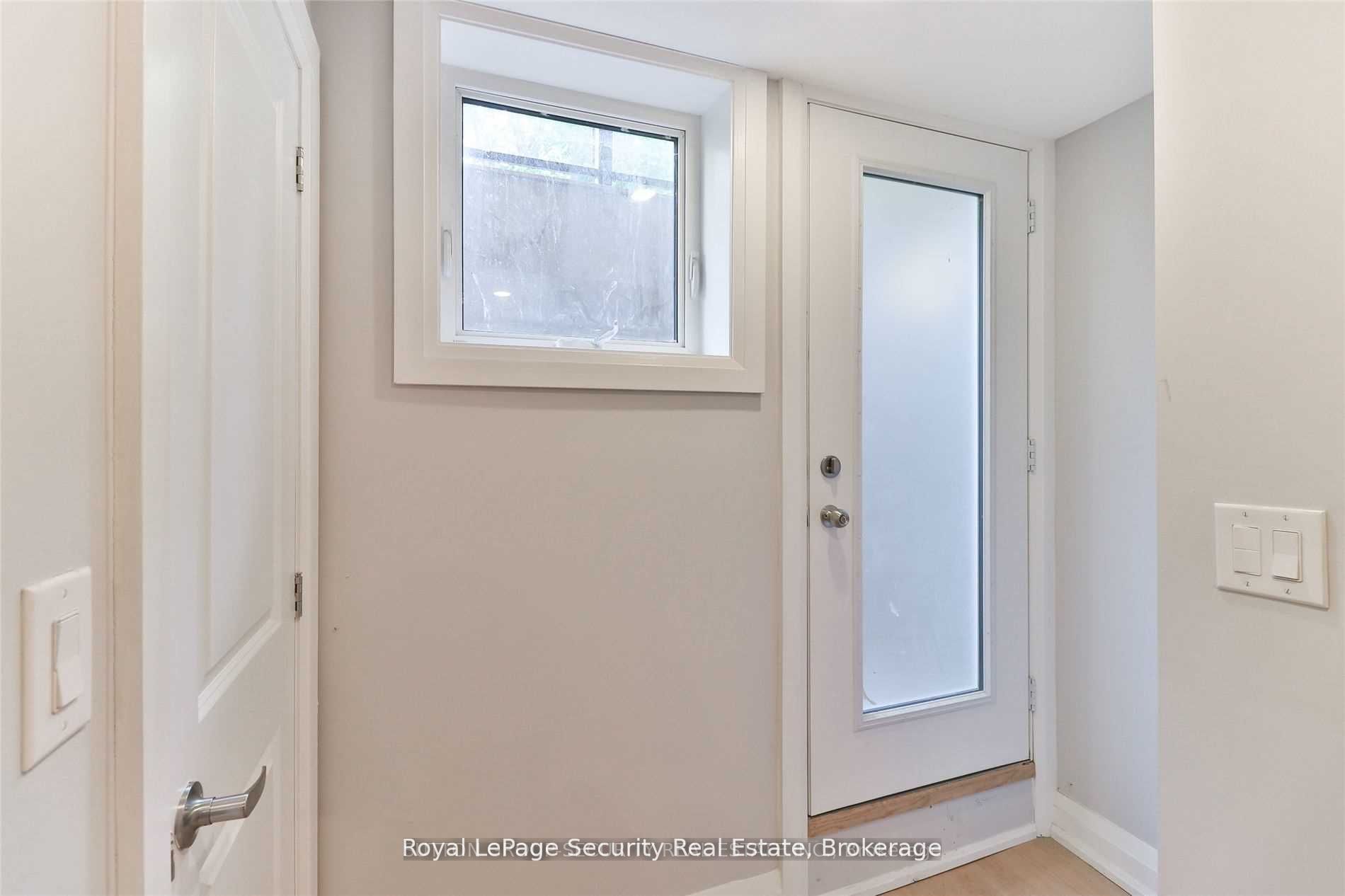 #lower - 136 Markham Street Property Photo 19