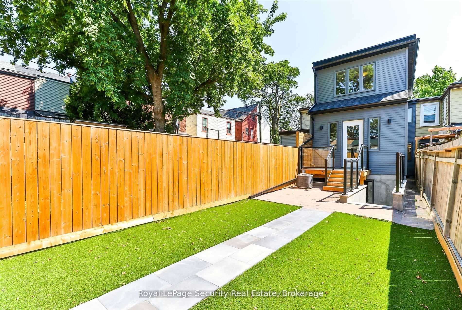 #lower - 136 Markham Street Property Photo 22