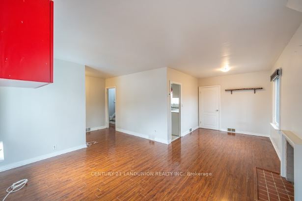 2982 Bayview Avenue Property Photo 3