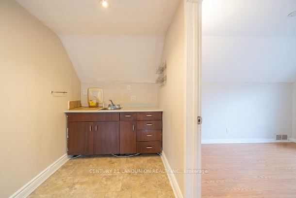 2982 Bayview Avenue Property Photo 15