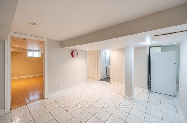 2982 Bayview Avenue Property Photo 26