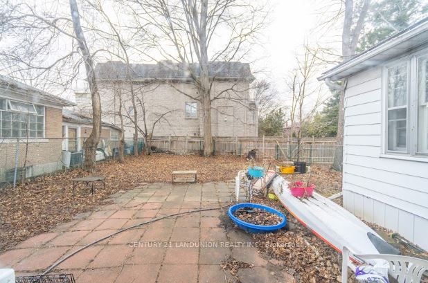 2982 Bayview Avenue Property Photo 27