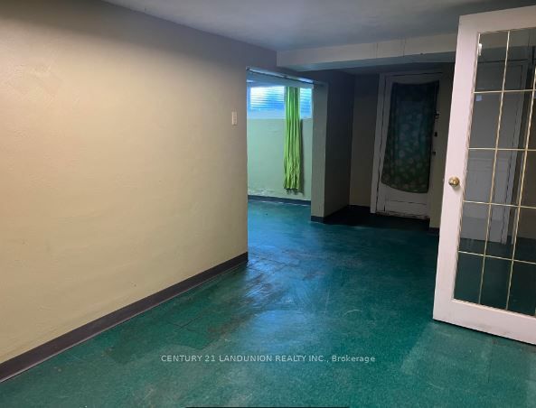 400 Princess Avenue Property Photo 8