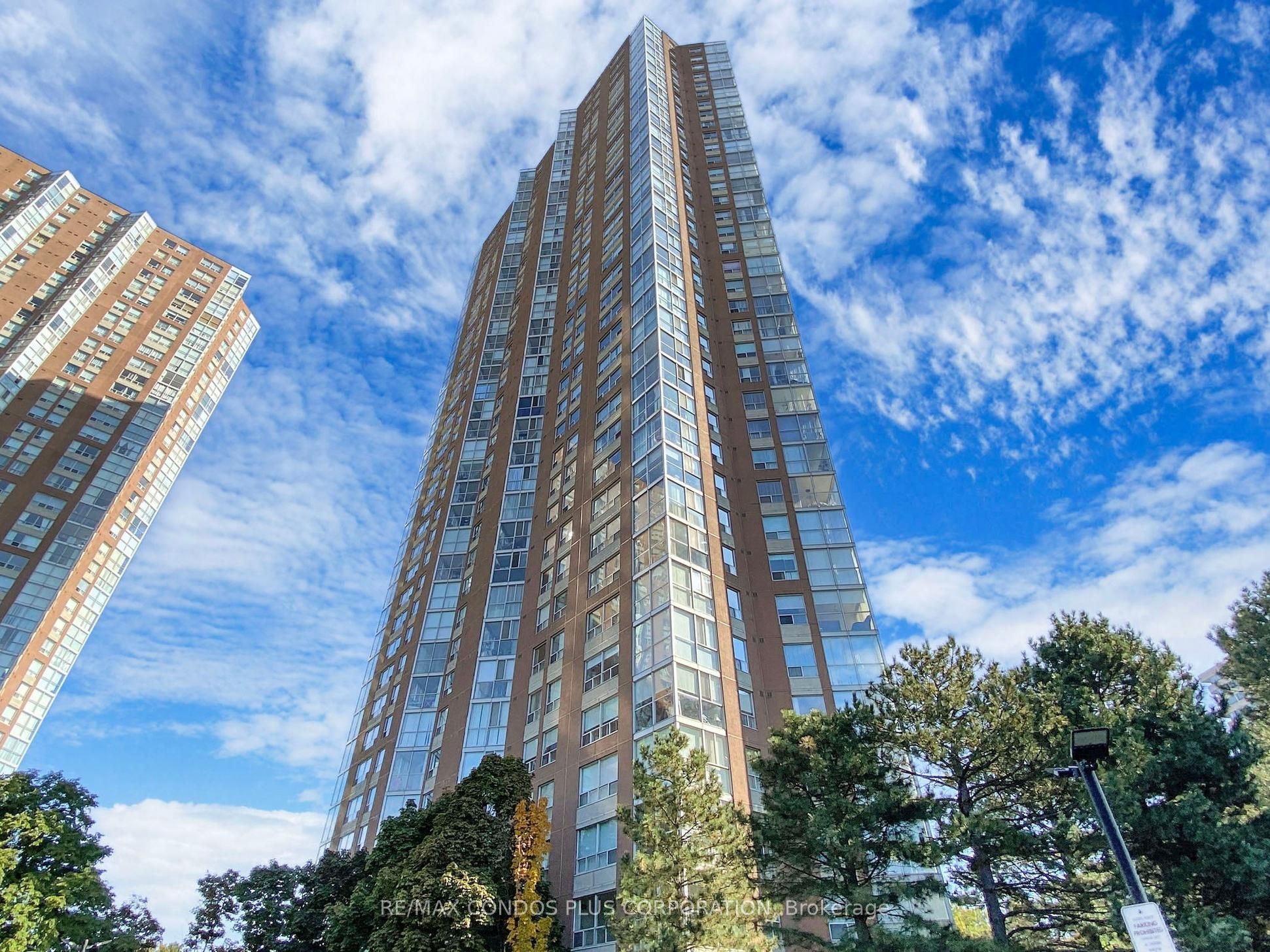#2107 - 5 Concorde Place Property Photo 1