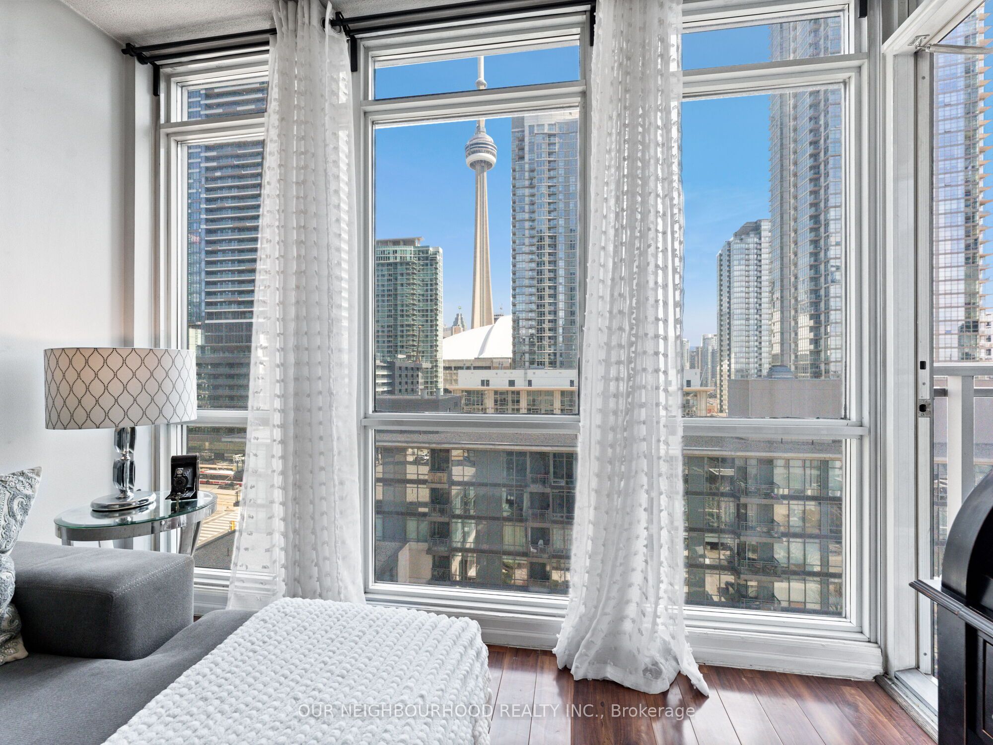 #1208 - 15 Fort York Boulevard Property Photo 1