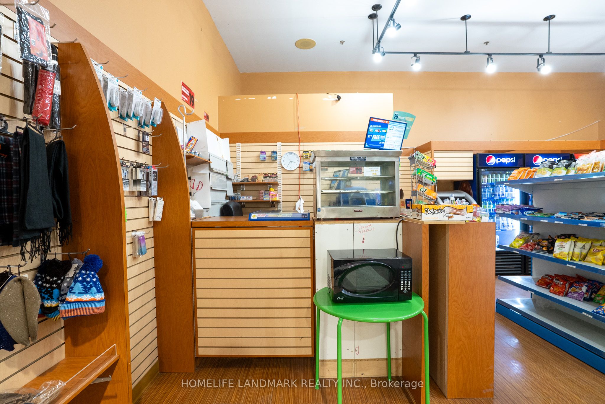 5775 Yonge Street Property Photo 7