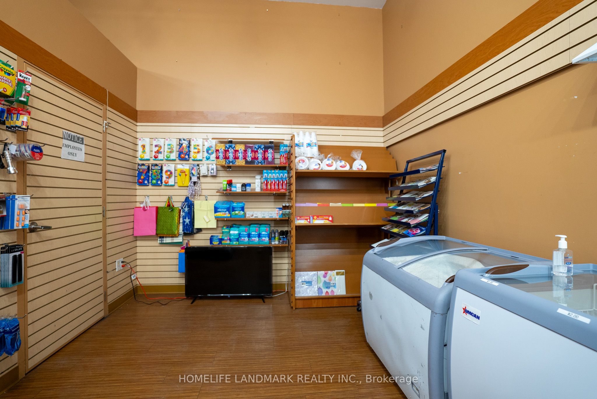 5775 Yonge Street Property Photo 9