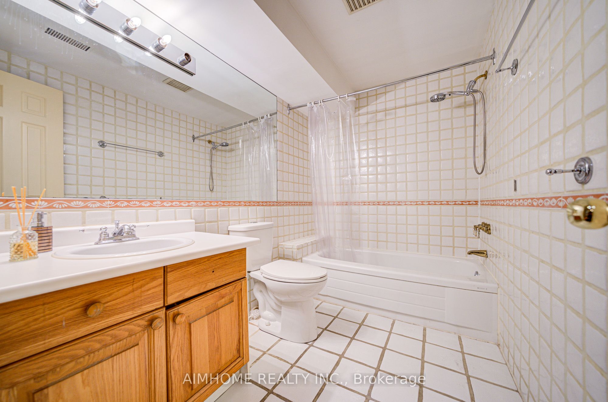 40 Donino Avenue Property Photo 35