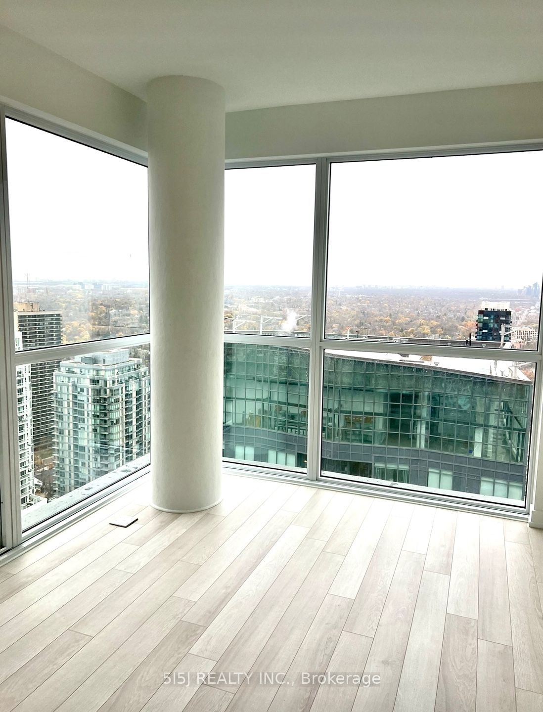 #3708 - 39 Roehampton Avenue Property Photo