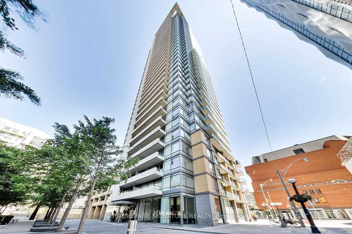 #511 - 18 Yorkville Avenue Property Photo