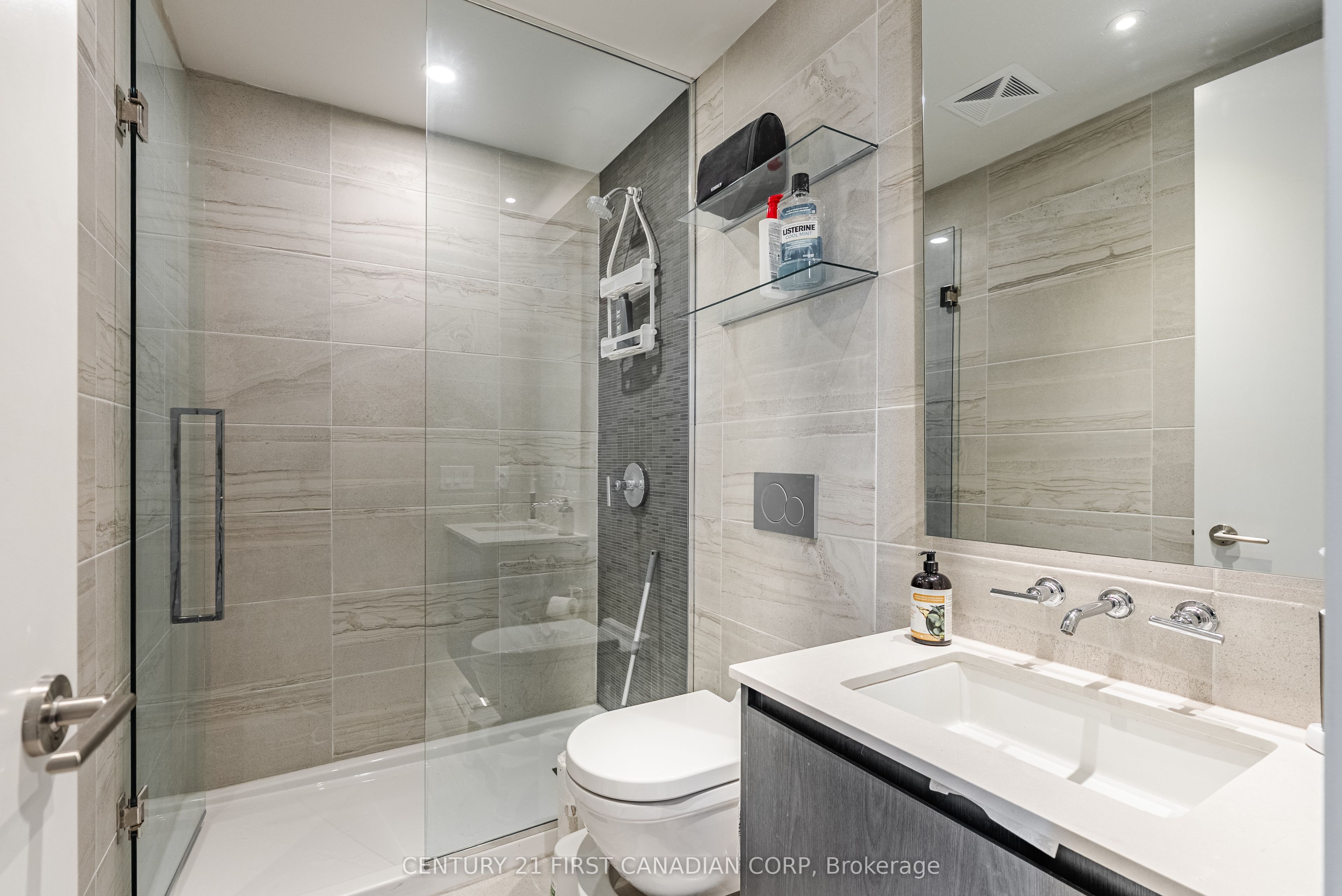 81 Wellesley Street E 1405 Property Photo 27