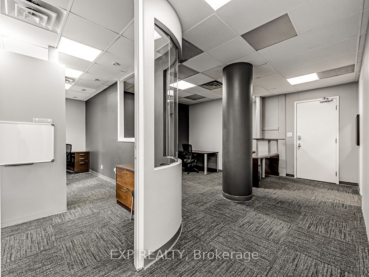#317 - 1033 Bay Street Property Photo 4