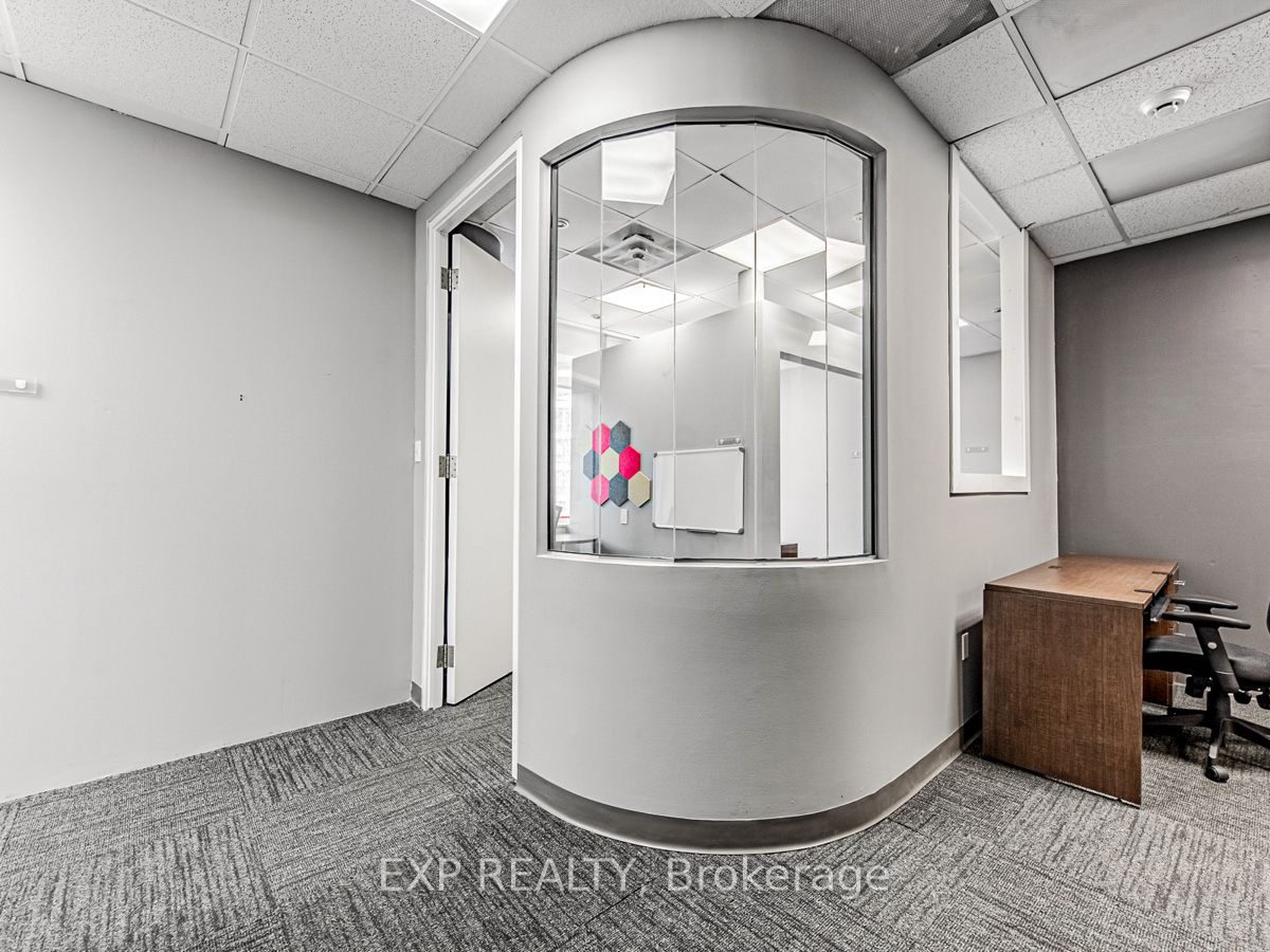 #317 - 1033 Bay Street Property Photo 7