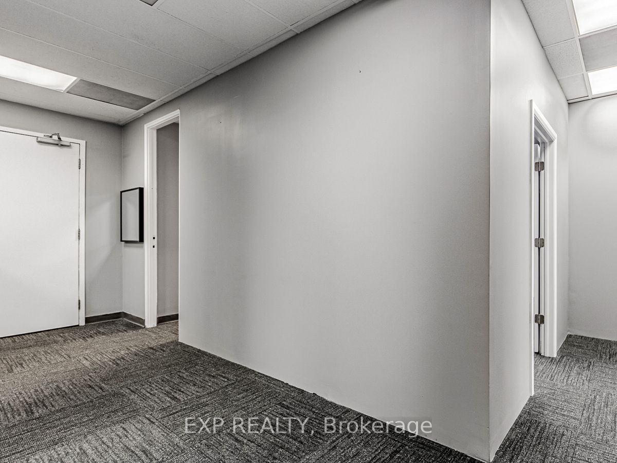 #317 - 1033 Bay Street Property Photo 8