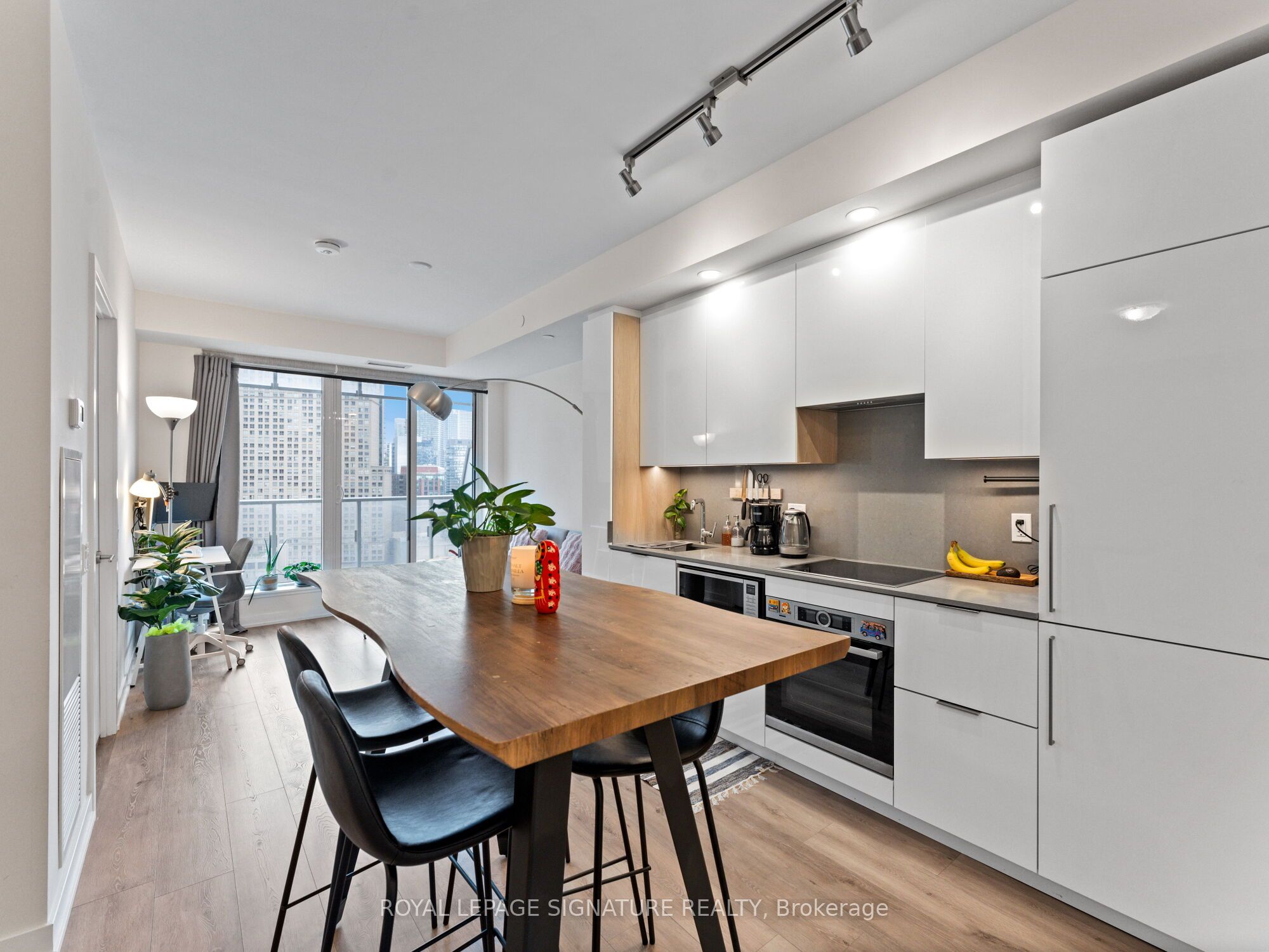 #1306 - 28 Freeland Street Property Photo 1