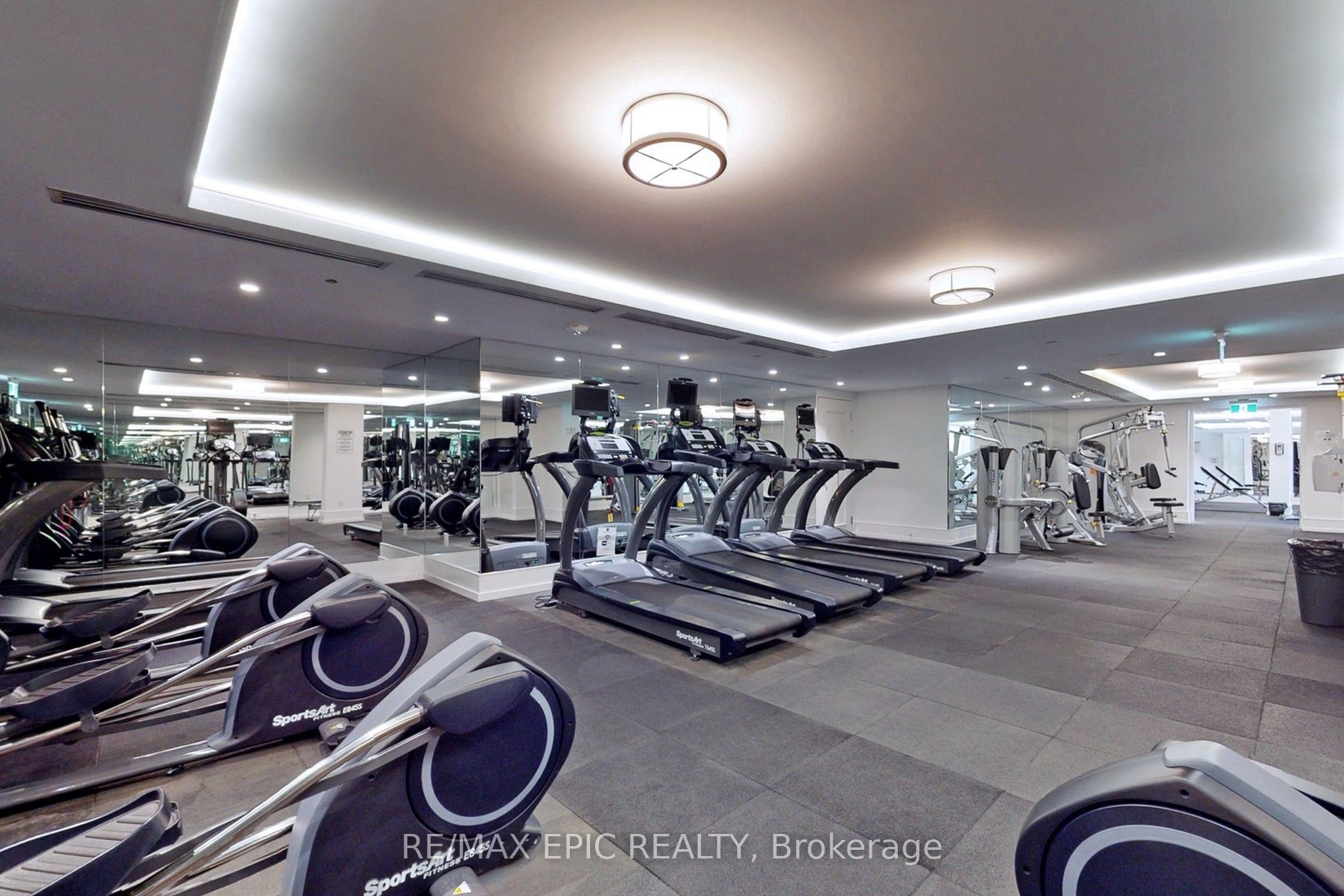 #409 - 955 Bay Street Property Photo 29