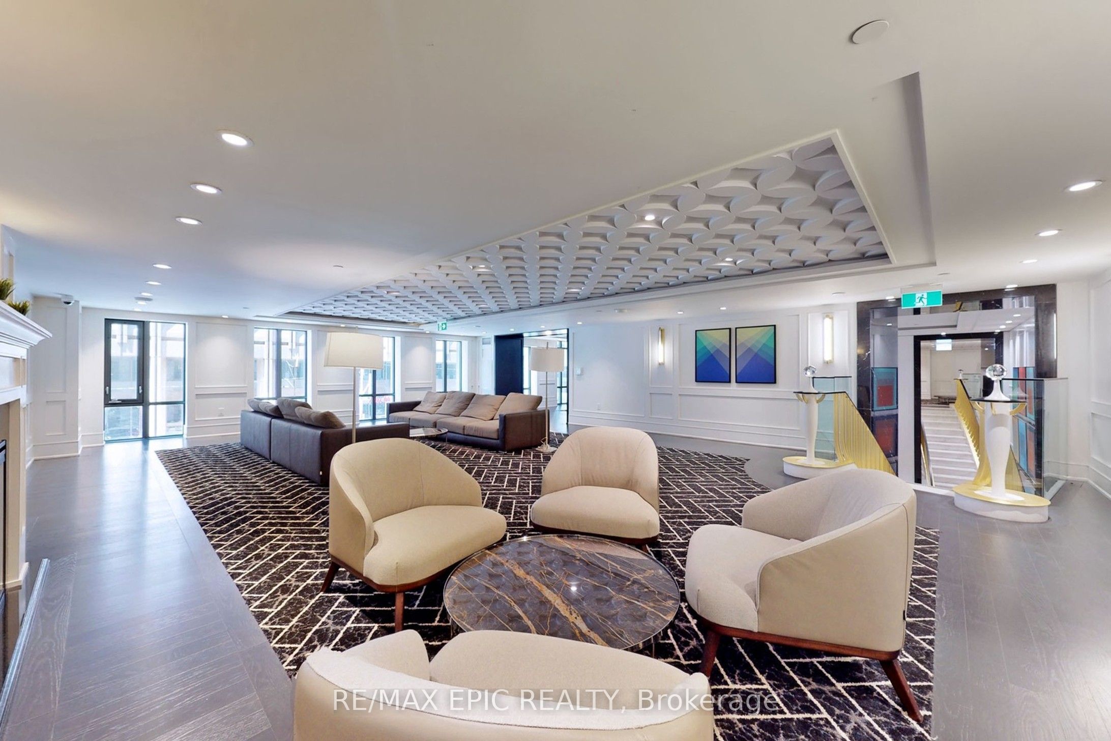 #409 - 955 Bay Street Property Photo 39