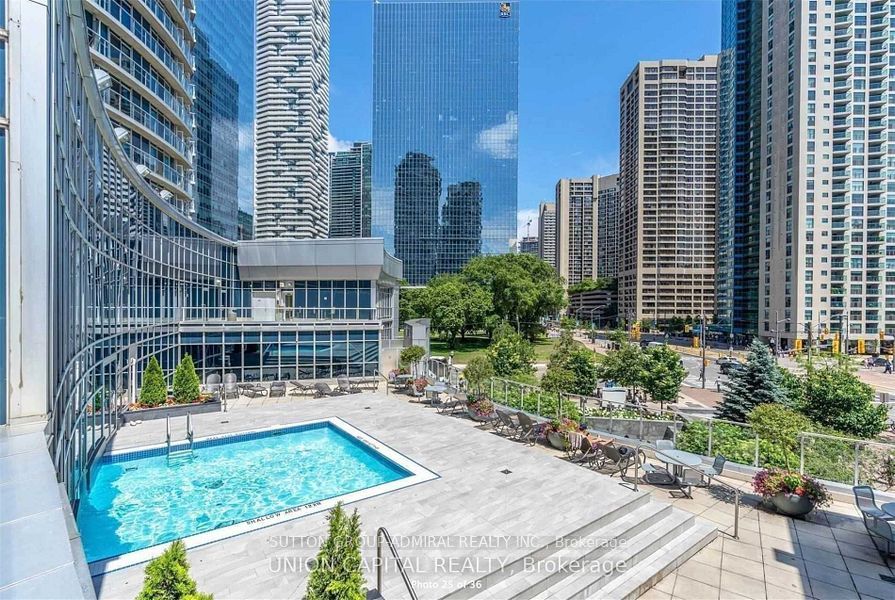 #1109 - 208 Queens Quay Property Photo 21