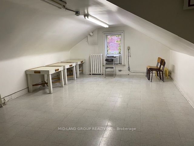 350 Dundas Street Property Photo 9