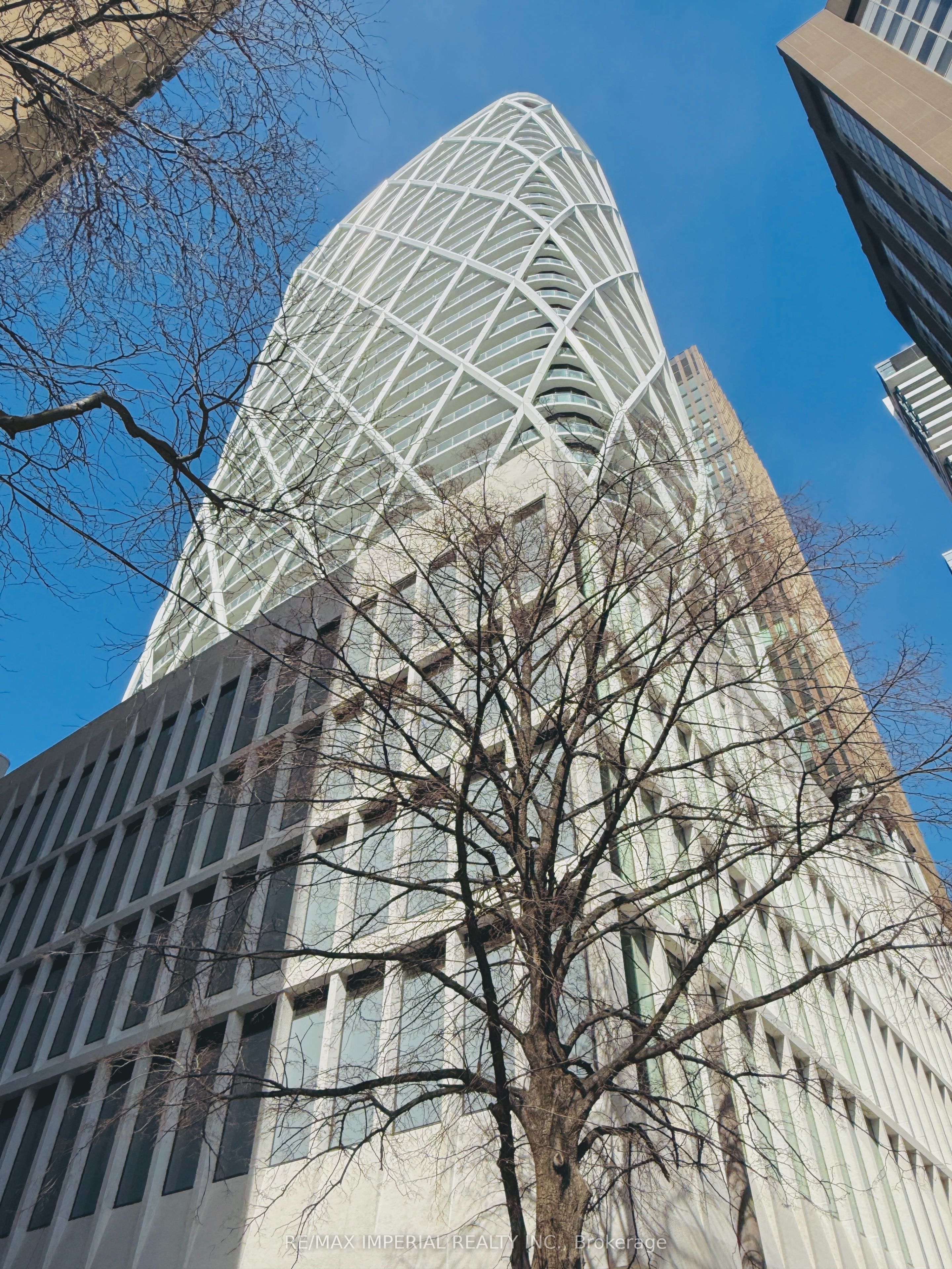 #2814 - 230 Simcoe Street Property Photo