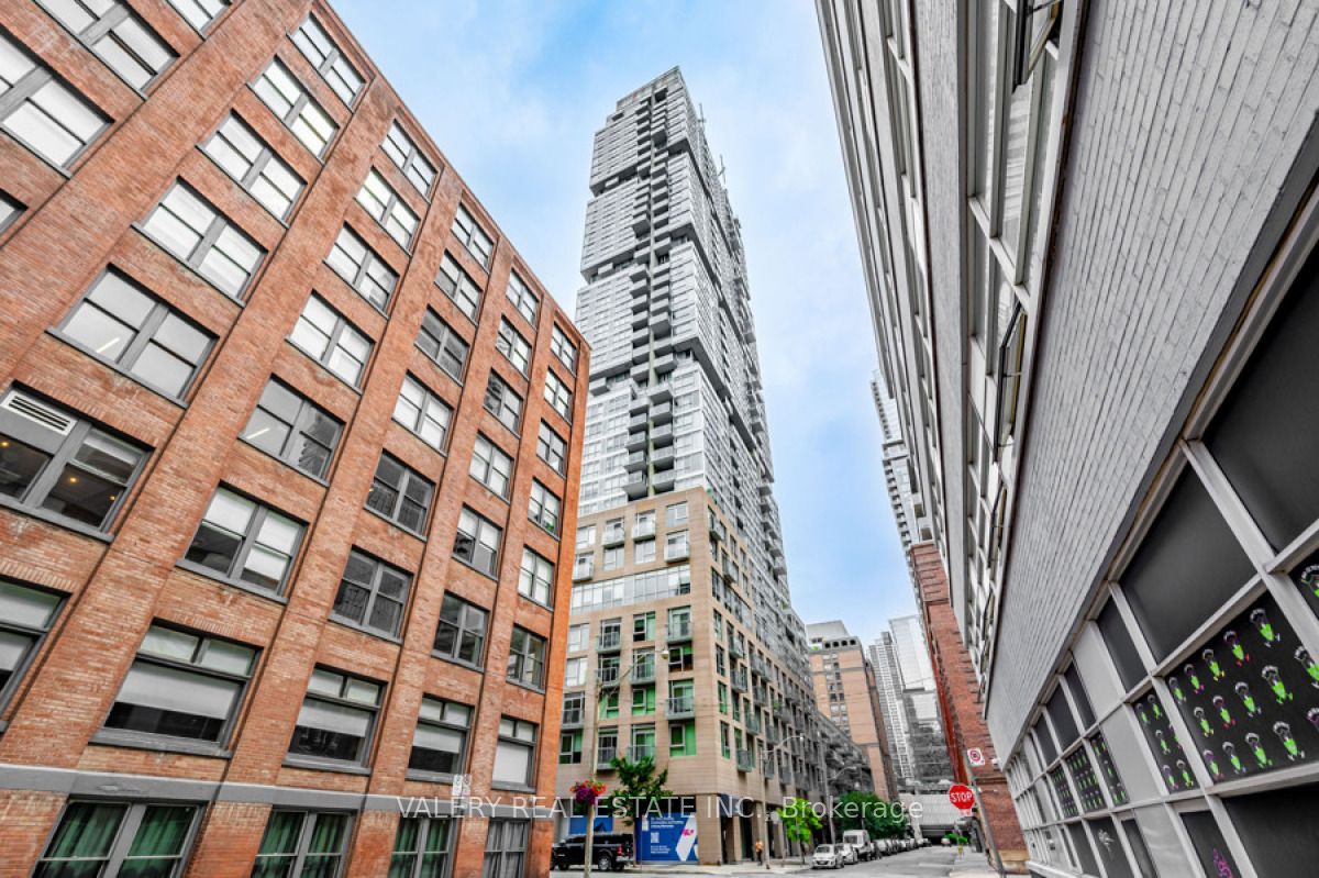 #2210 - 30 Nelson Street Property Photo 1