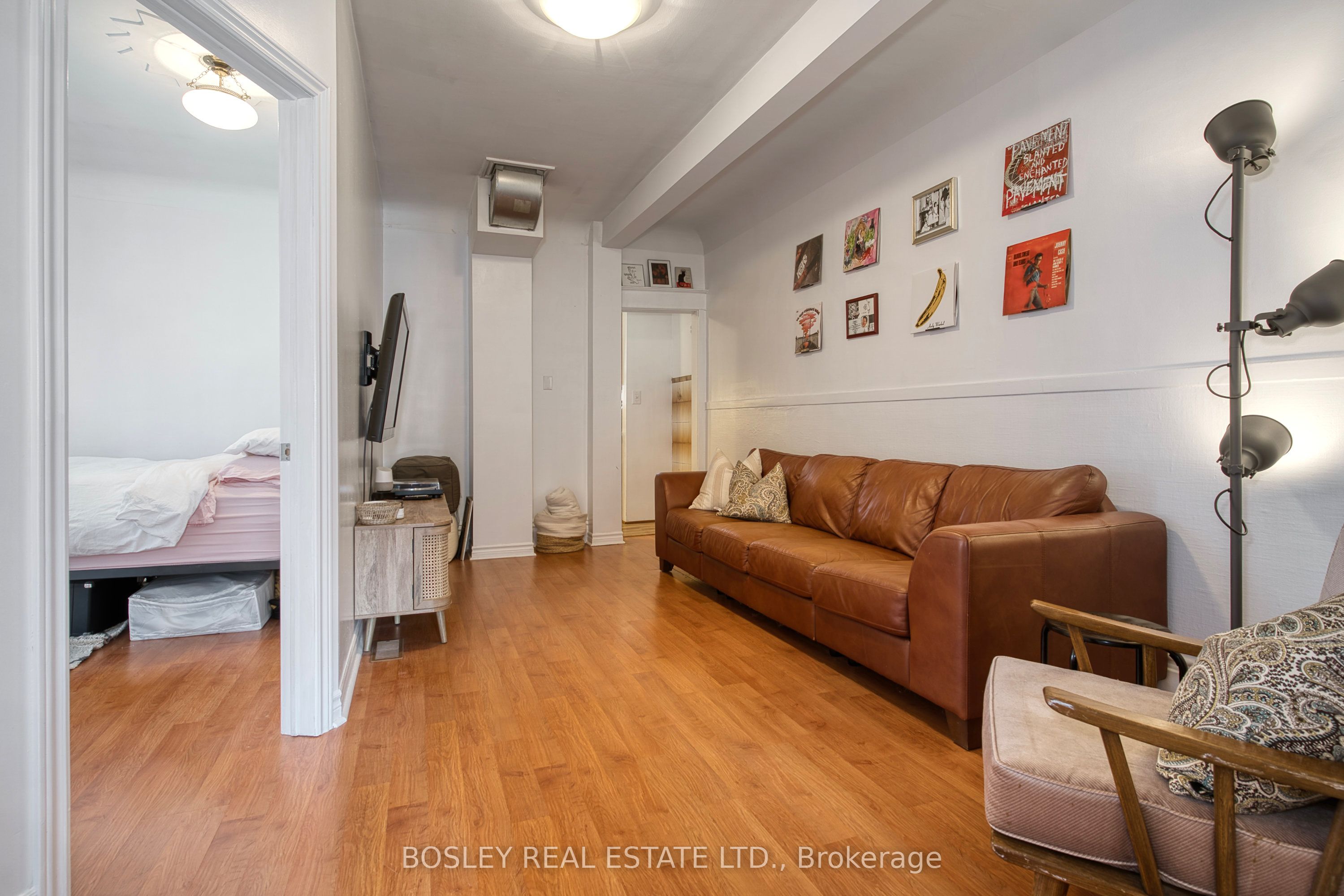 282 Ossington Avenue Property Photo 4