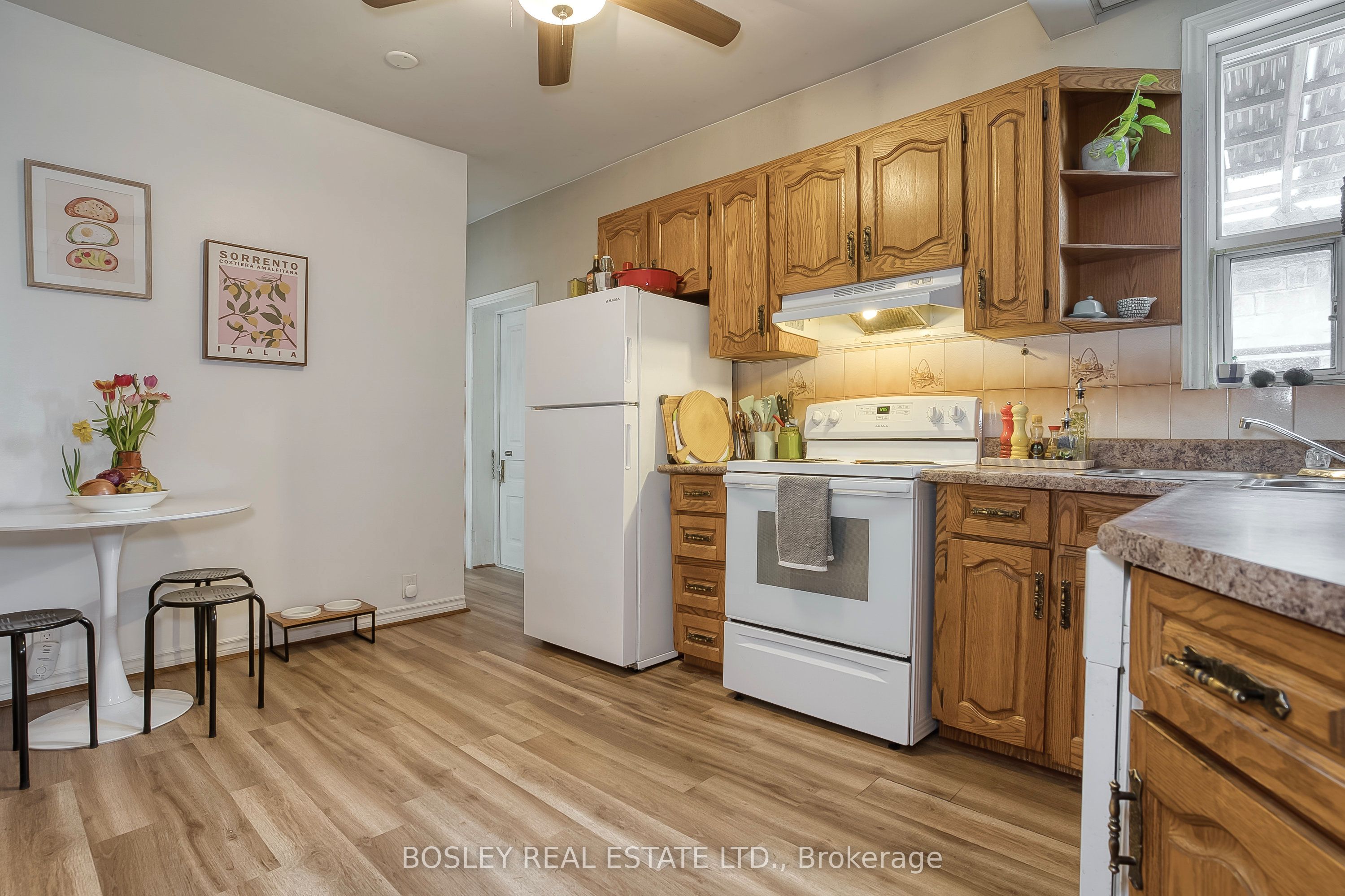 282 Ossington Avenue Property Photo 12