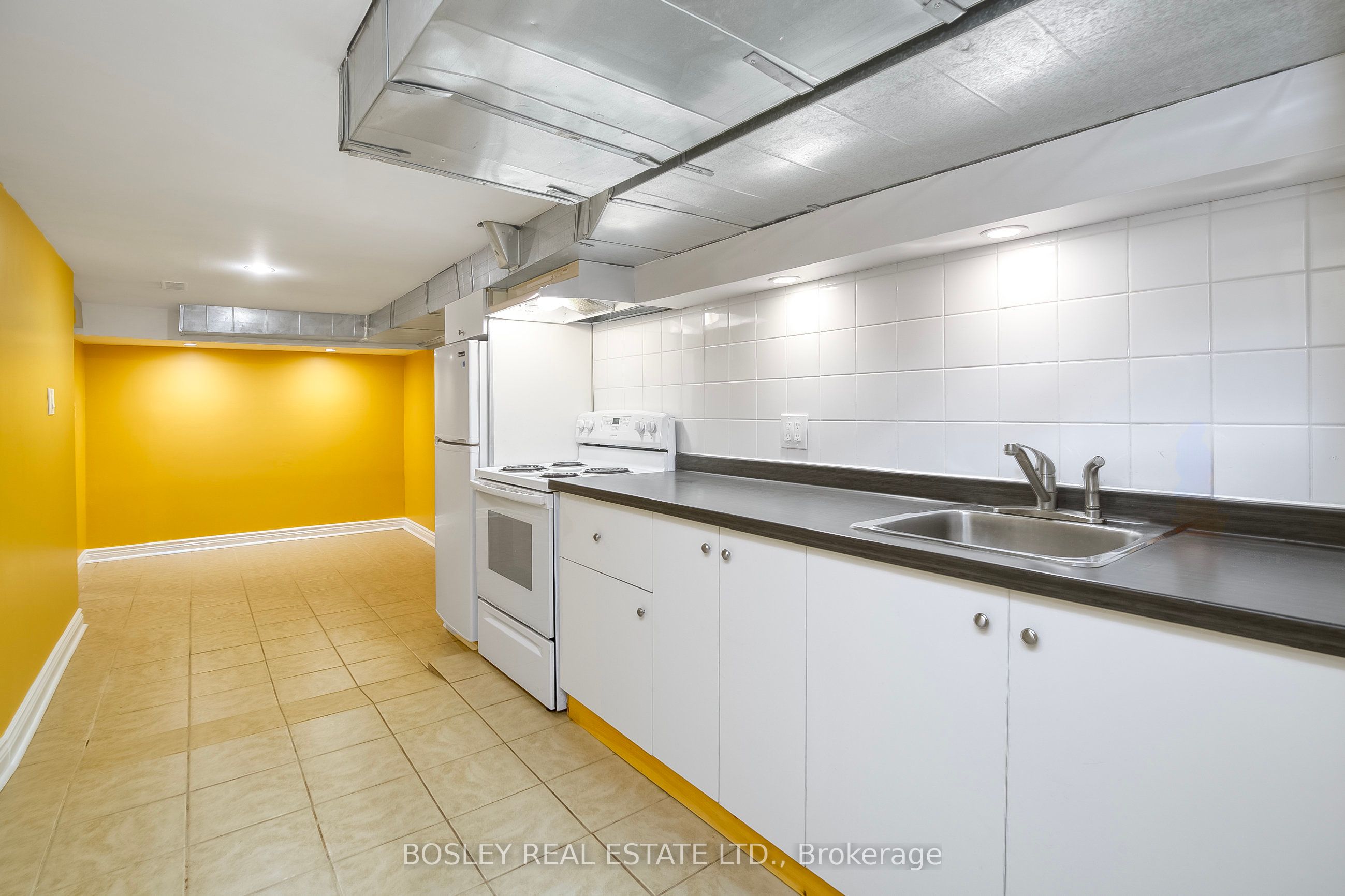 282 Ossington Avenue Property Photo 34