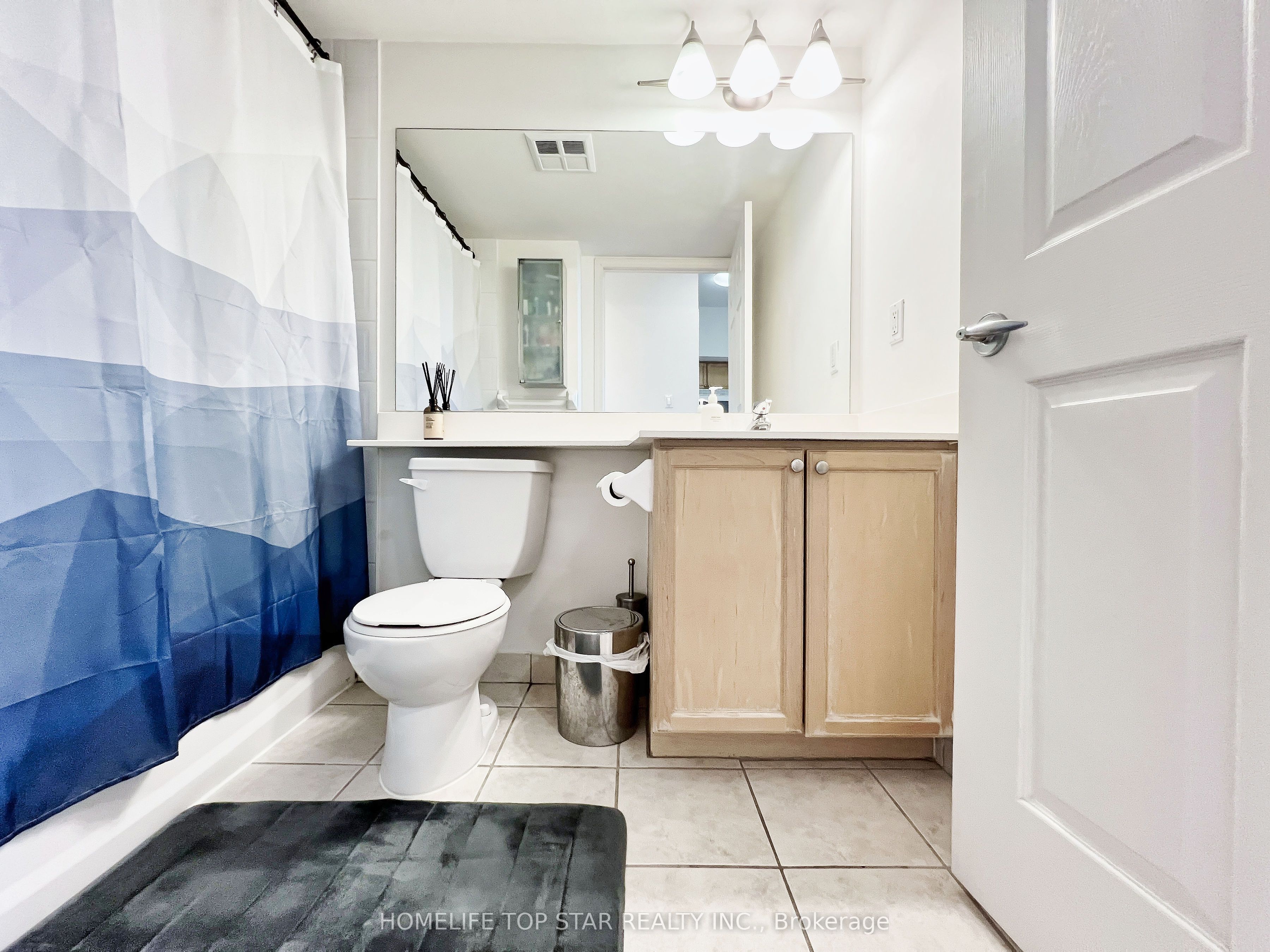 228 Queens Quay 1006 Property Photo 13