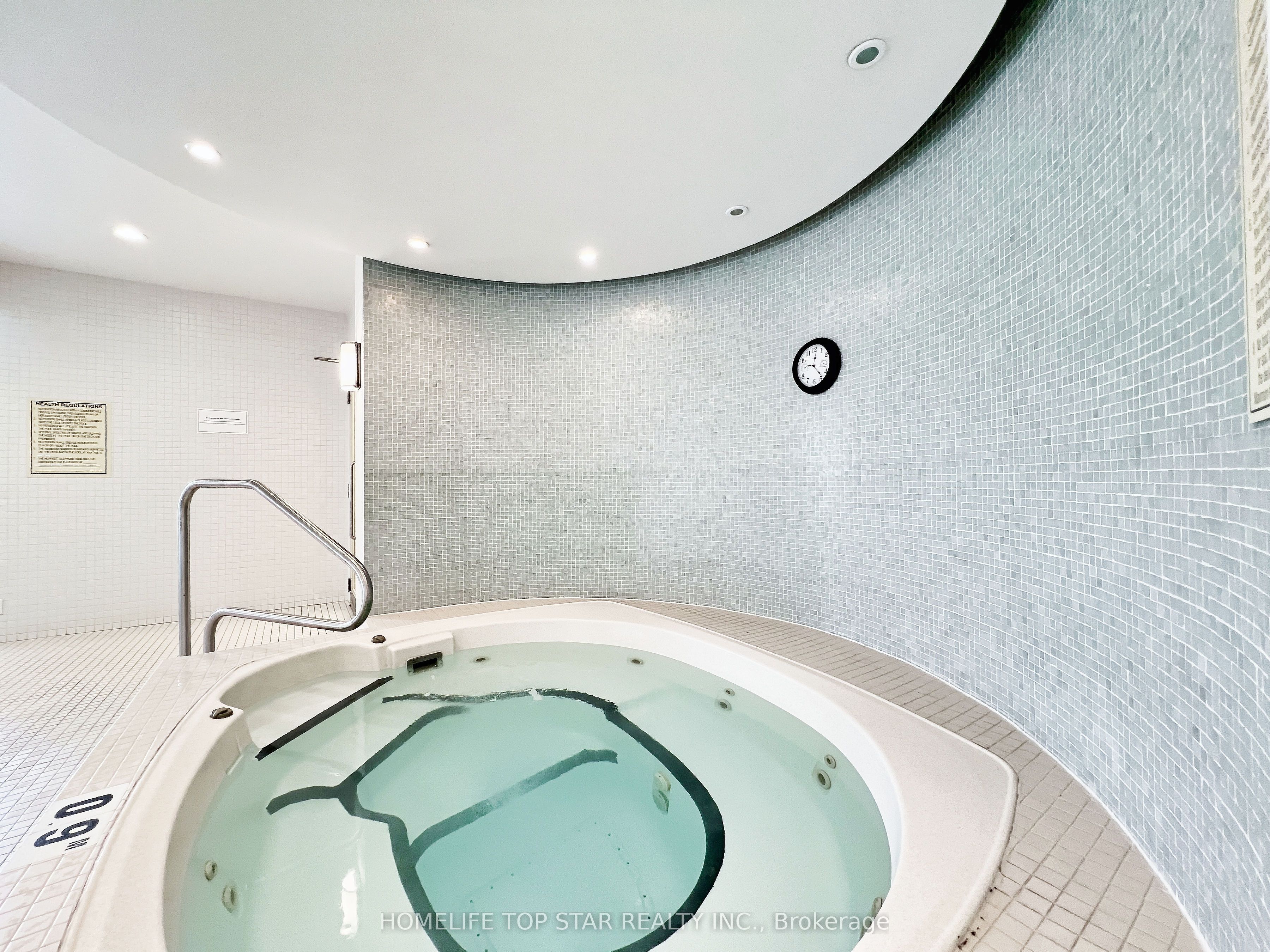 228 Queens Quay 1006 Property Photo 19