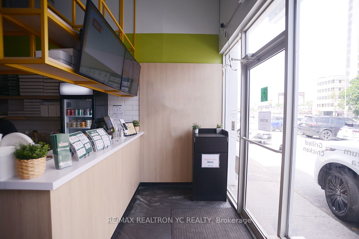 6048 Yonge Street Property Photo 2