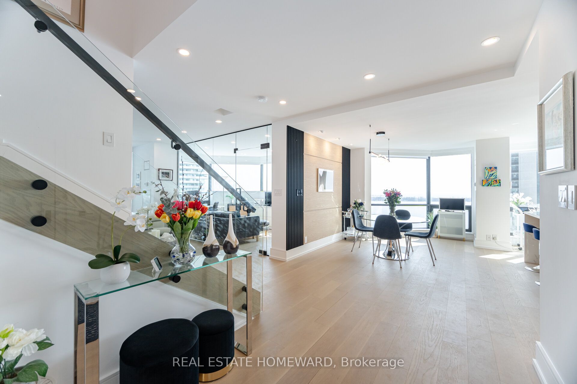 10 Queens Quay W Ph2 Property Photo 3