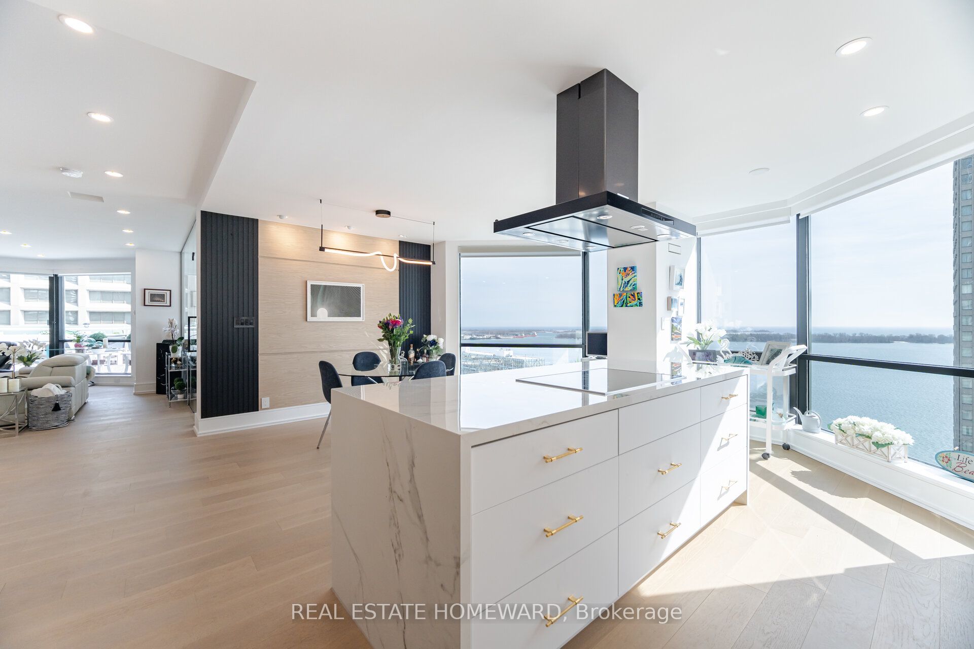 10 Queens Quay W Ph2 Property Photo 5