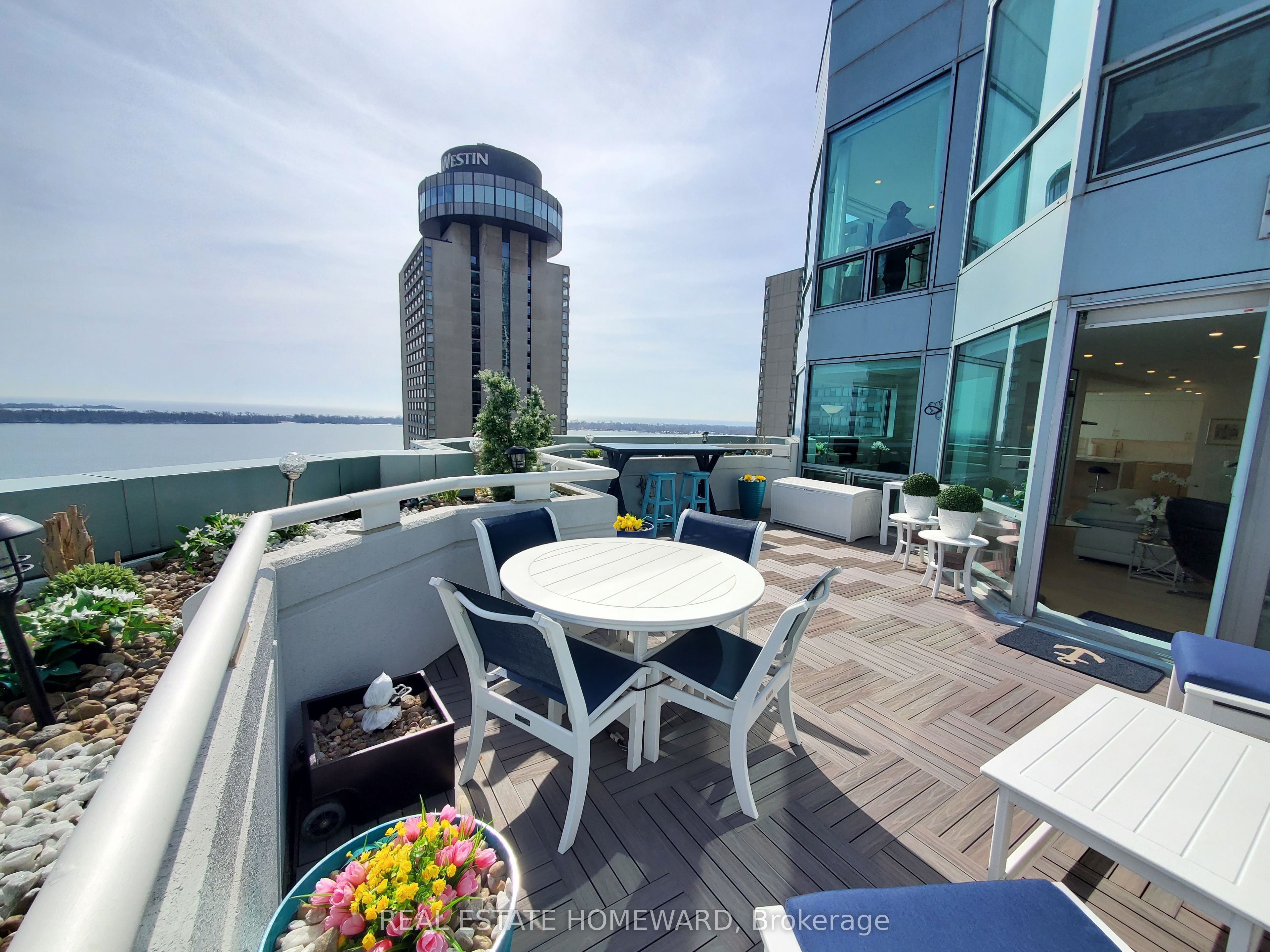 10 Queens Quay W Ph2 Property Photo 21