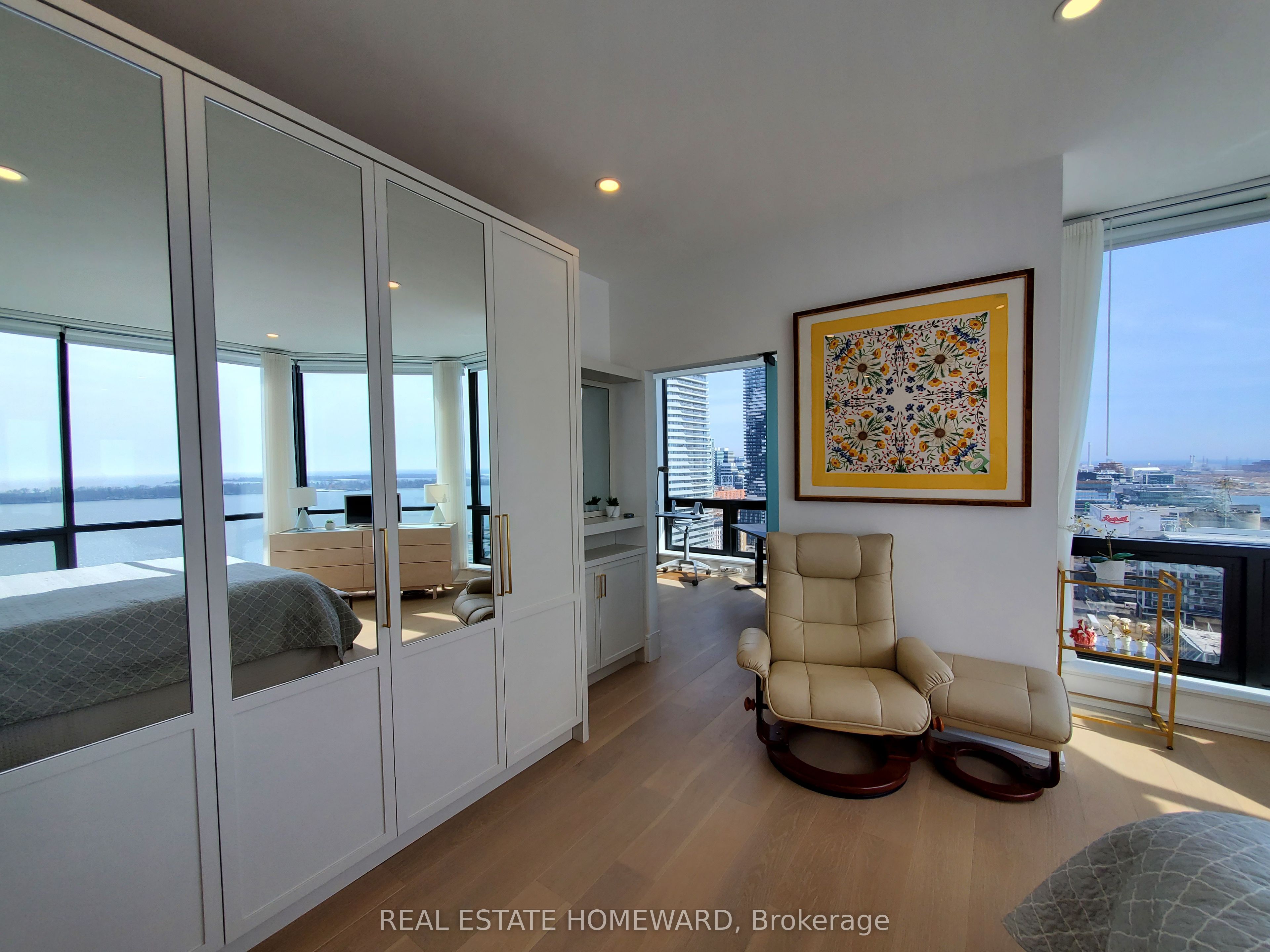 10 Queens Quay W Ph2 Property Photo 32