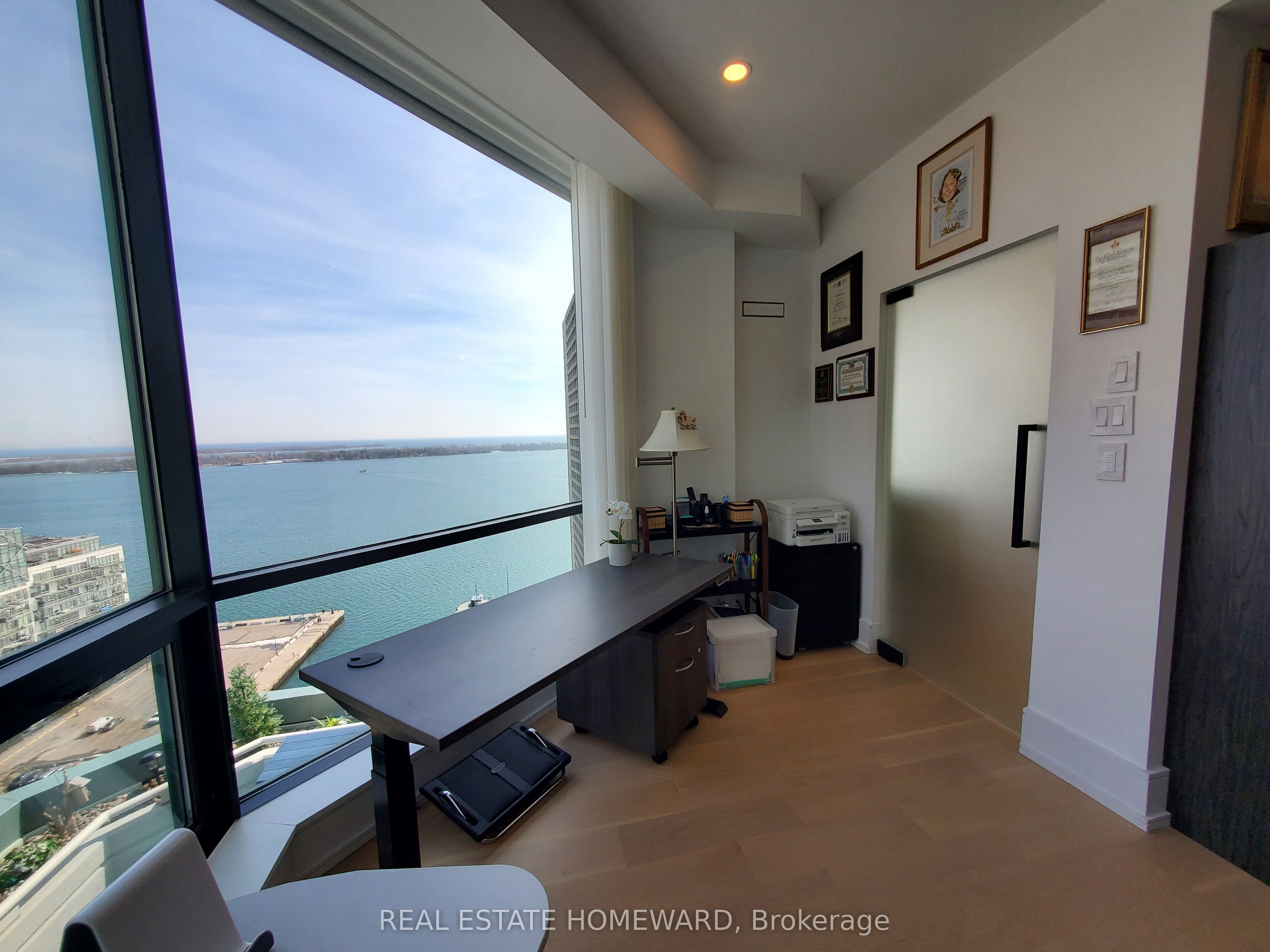 10 Queens Quay W Ph2 Property Photo 34