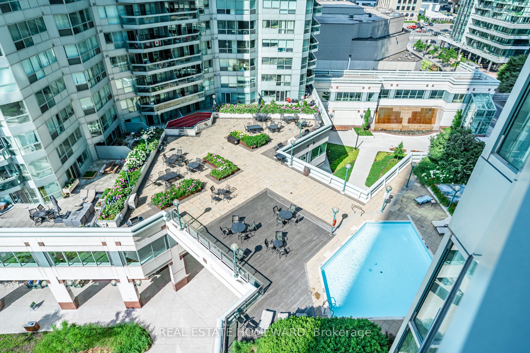 10 Queens Quay W Ph2 Property Photo 42