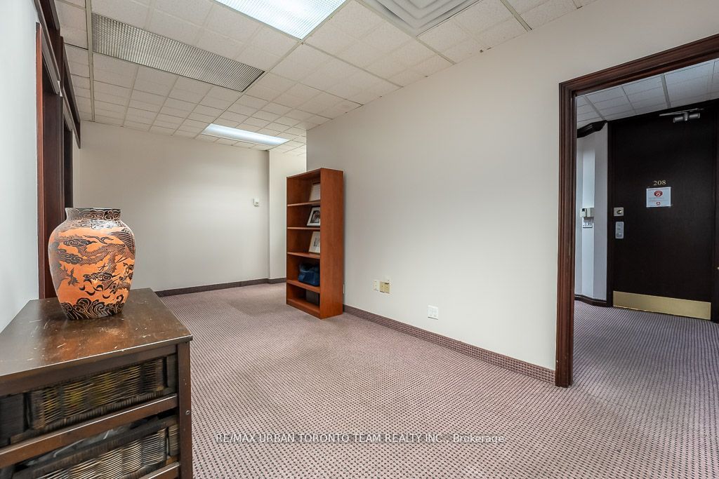 #208 - 120 Carlton Street Property Photo 1
