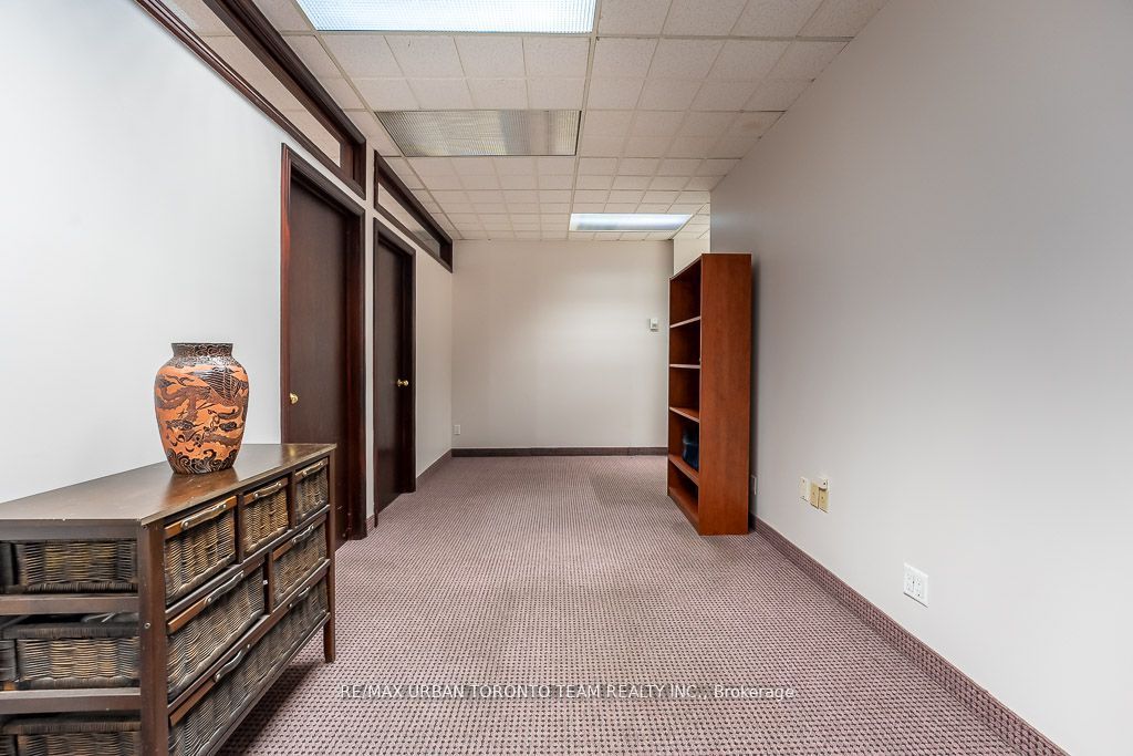 #208 - 120 Carlton Street Property Photo 7