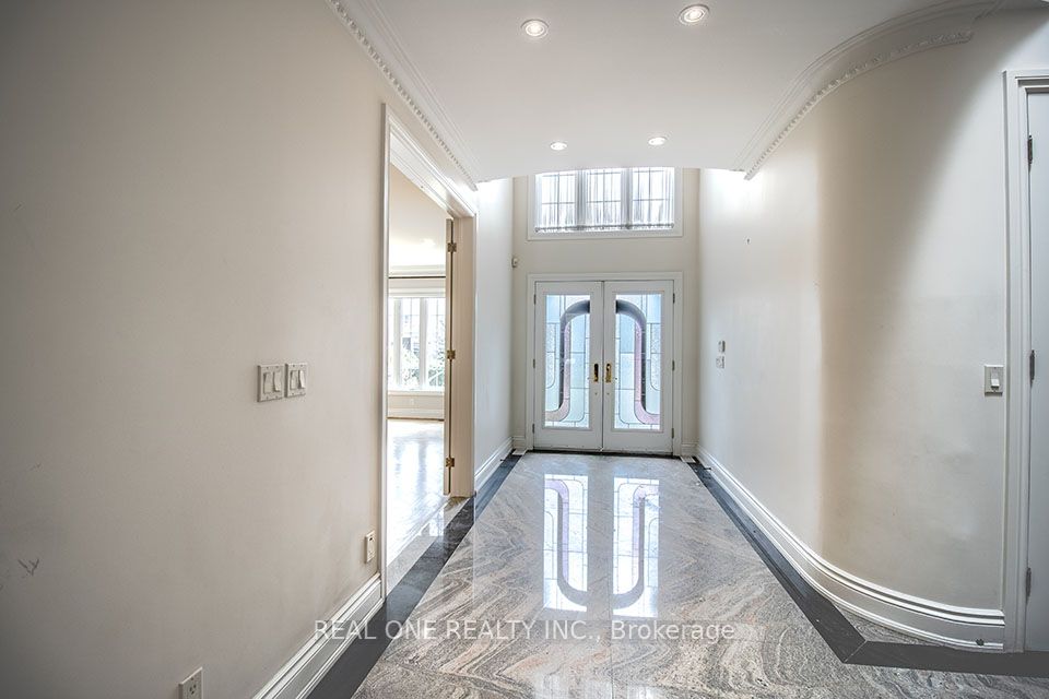 50 Yorkminster Road Property Photo 2