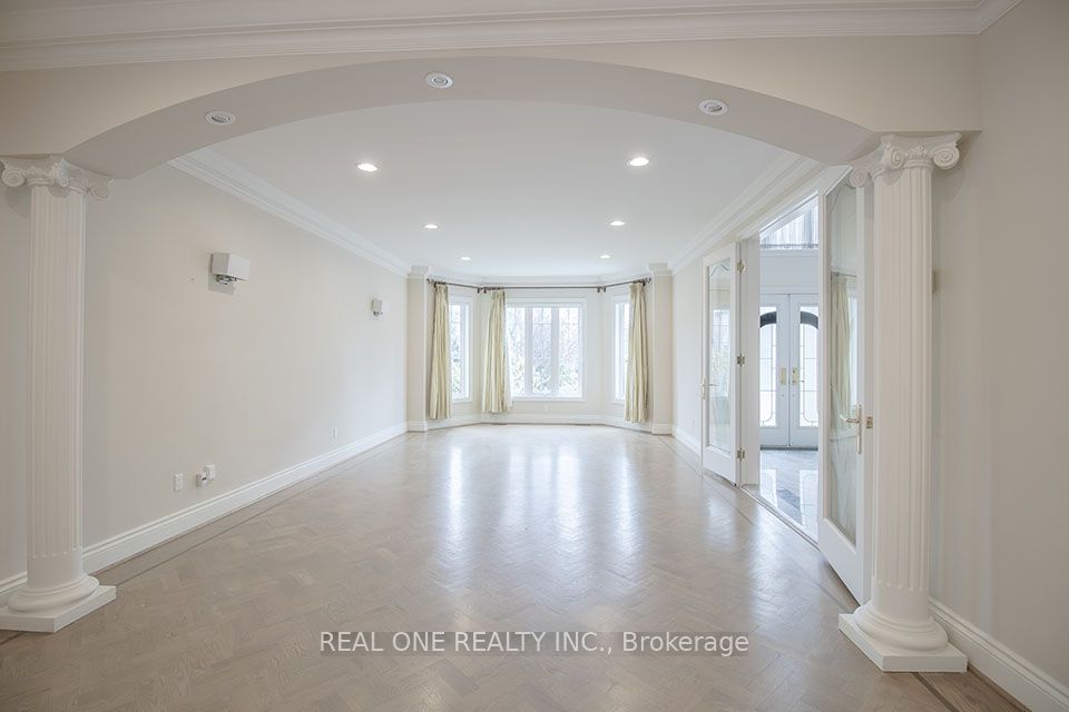 50 Yorkminster Road Property Photo 4