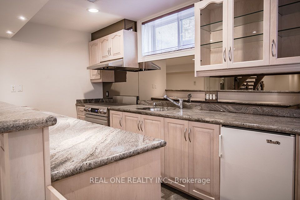 50 Yorkminster Road Property Photo 35