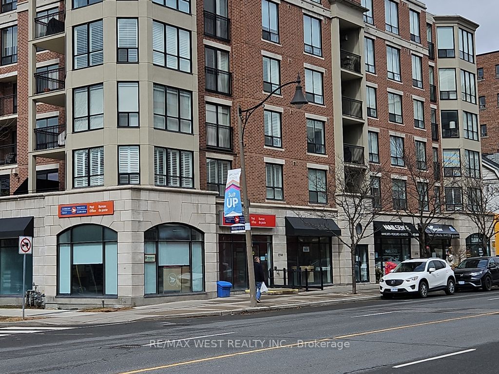 2708 Yonge Street Property Photo 2