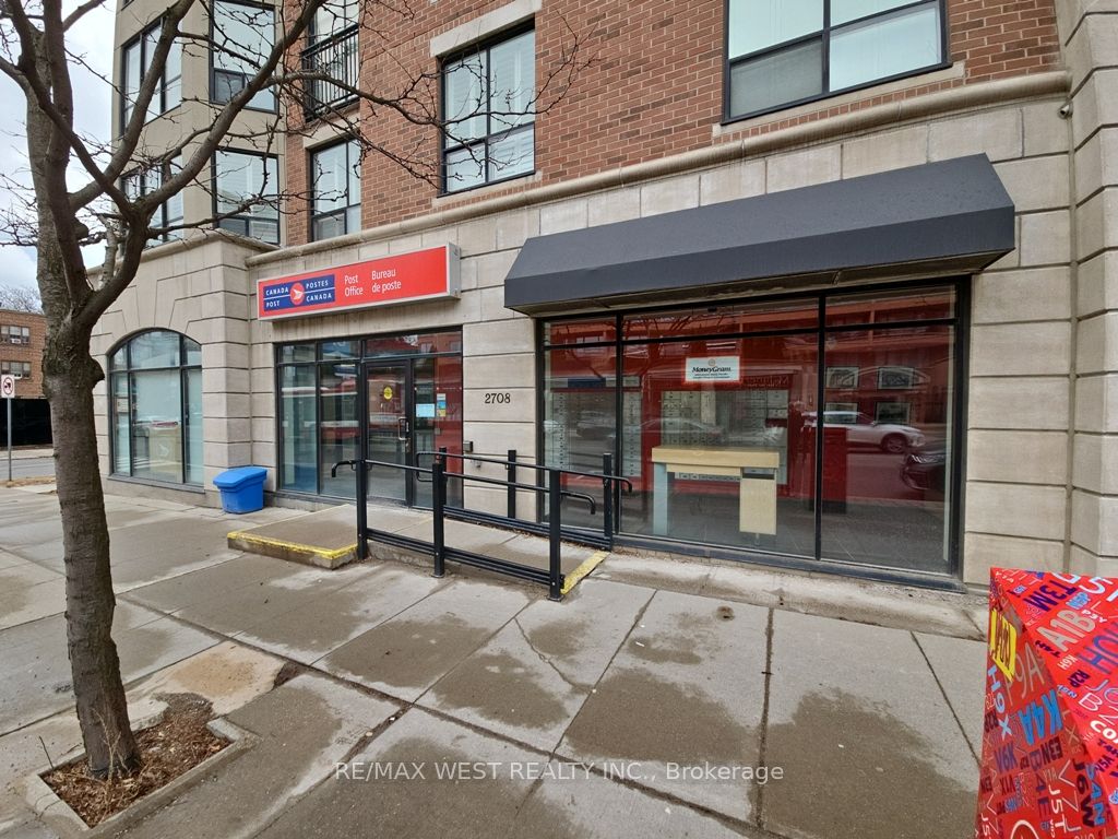 2708 Yonge Street Property Photo 3