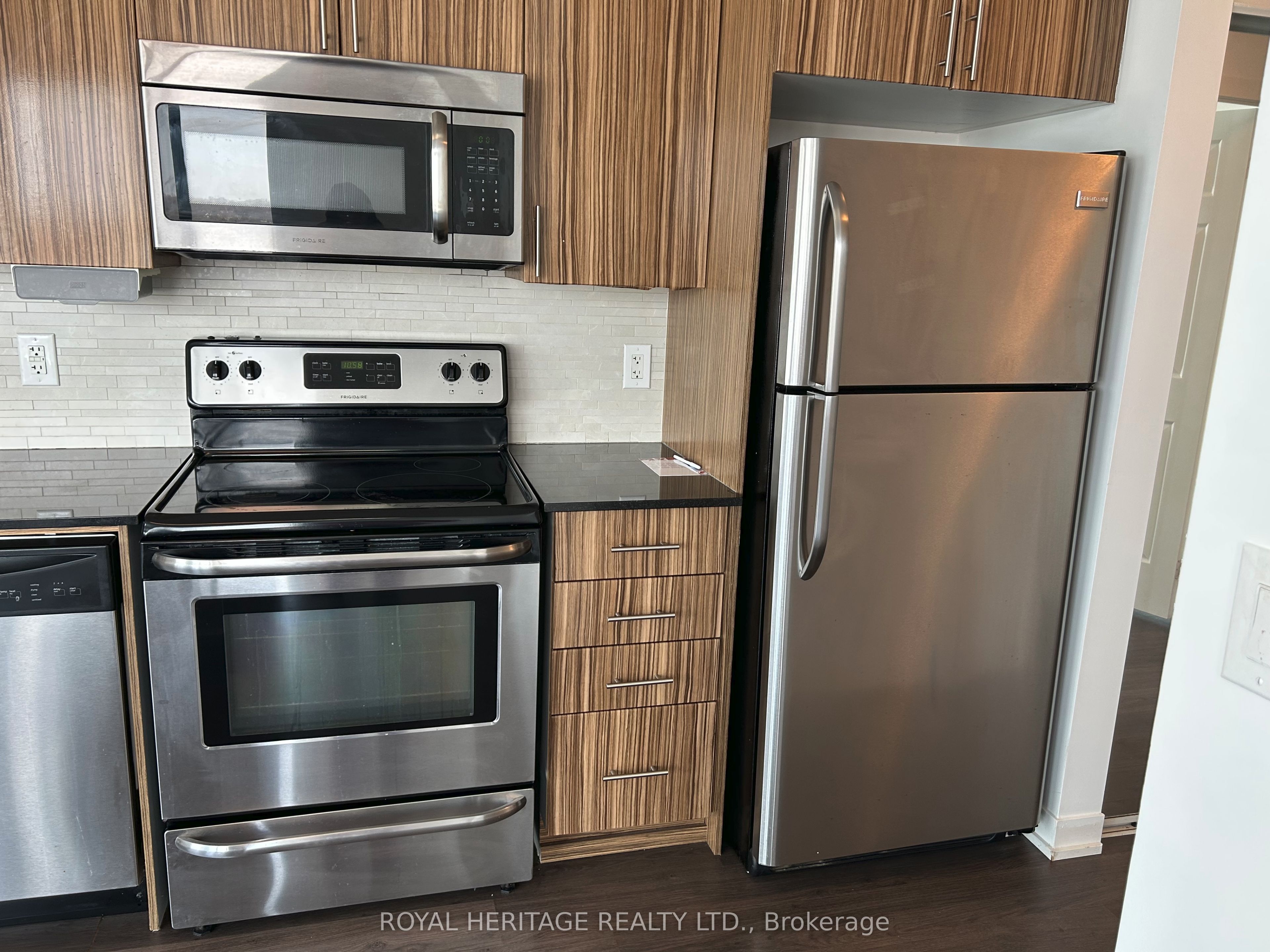 #810 - 225 Sackville Street Property Photo 5